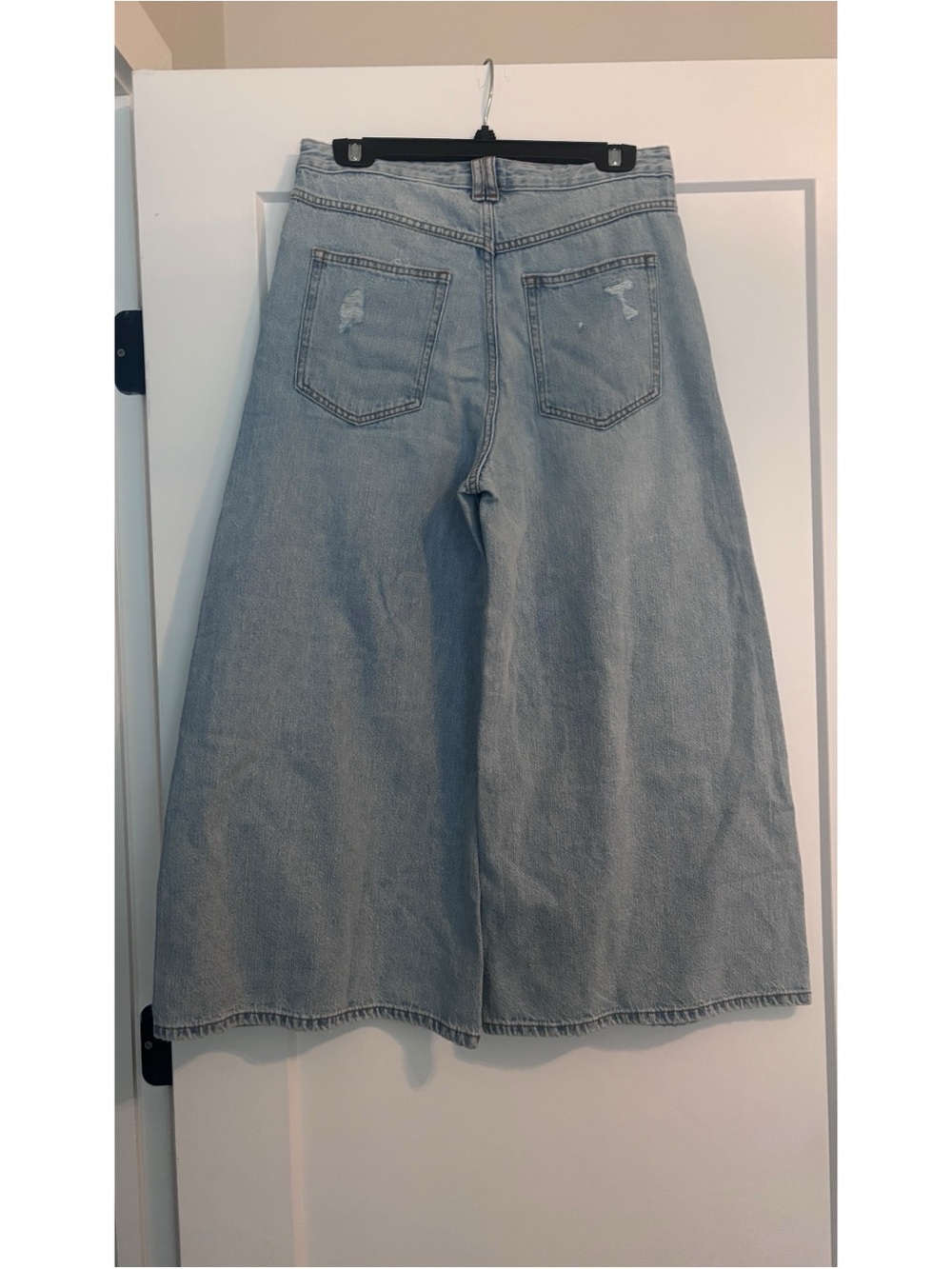 Pilcro Lyra High-Rise Crop Wide-Leg Distressed Jeans size 26 - Picture 2 of 4